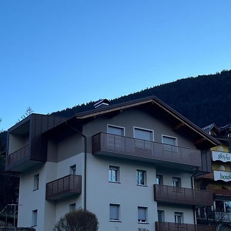 Villa Ginestra Molveno Bagian luar foto